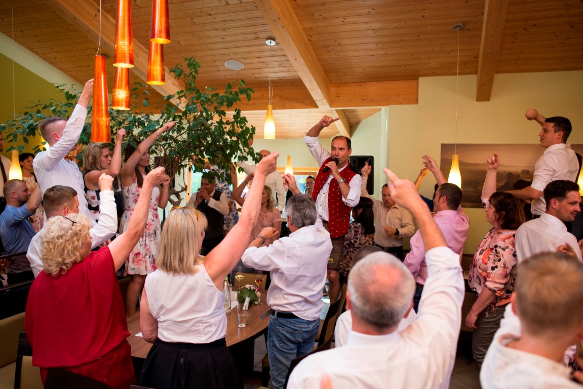 Hochzeitsband Brautentführung beim Brautstehlen