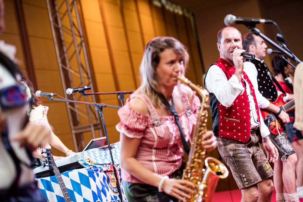 octoberfest cambodia german oktoberfest band gaudiblosn