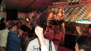 oktoberfest japan oktoberfestband gaudiblosn